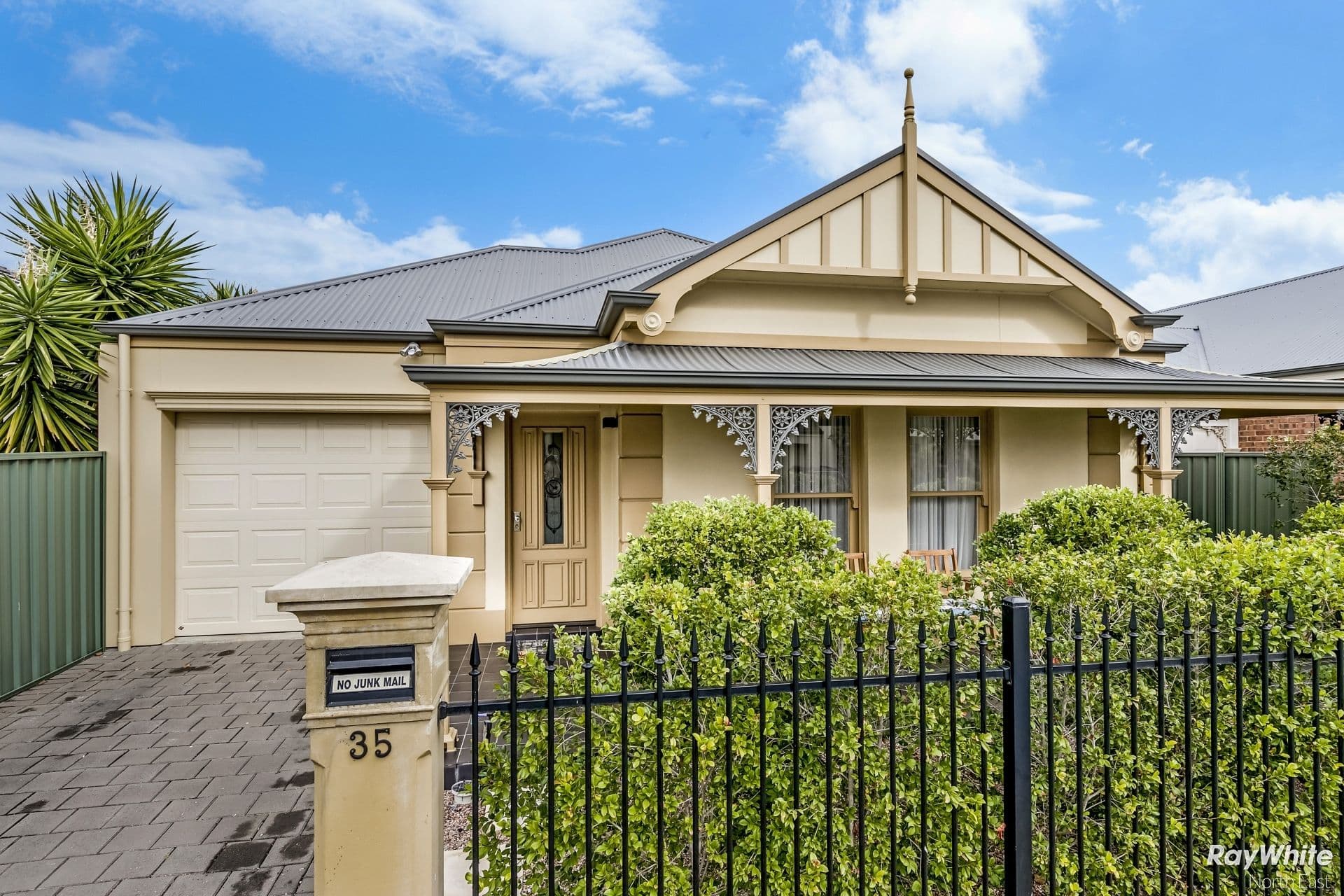 5 Skyline St, MENANGLE PARK NSW 2563, Menangle Park - Image 1