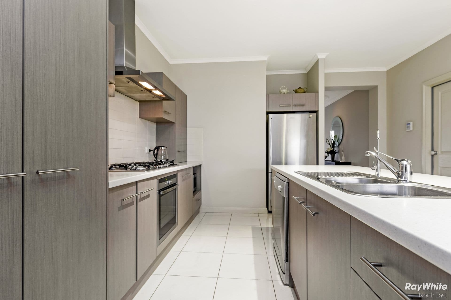 5 Skyline St, MENANGLE PARK NSW 2563, Menangle Park - Thumbnail 4