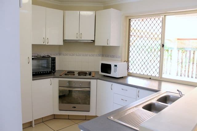 29 Canterbury Street, BRACKEN RIDGE QLD 4017, Bracken Ridge - Thumbnail 2