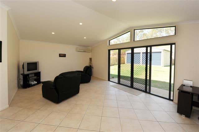 29 Katrina Boulevard, GLADSTONE QLD 4680, Gladstone - Thumbnail 4