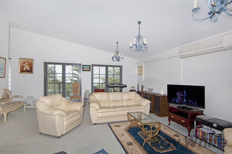 13 Andrew Street, LAKE MUNMORAH NSW 2259, Lake Munmorah - Thumbnail 4