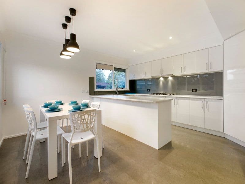 8 Berringa Street, Frankston VIC 3199, Frankston - Thumbnail 3
