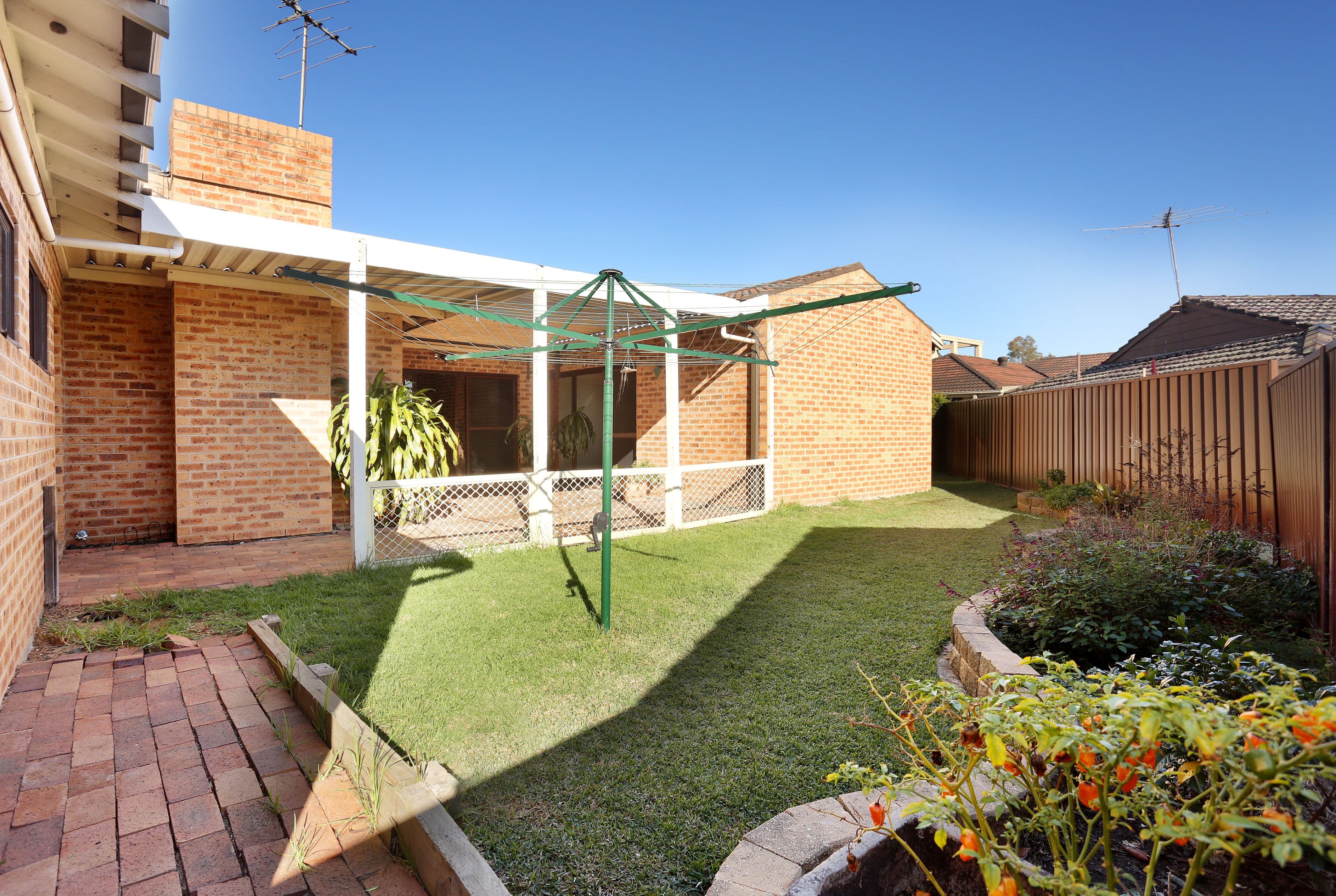 11 Jarrah Place, Bossley Park - Thumbnail 3