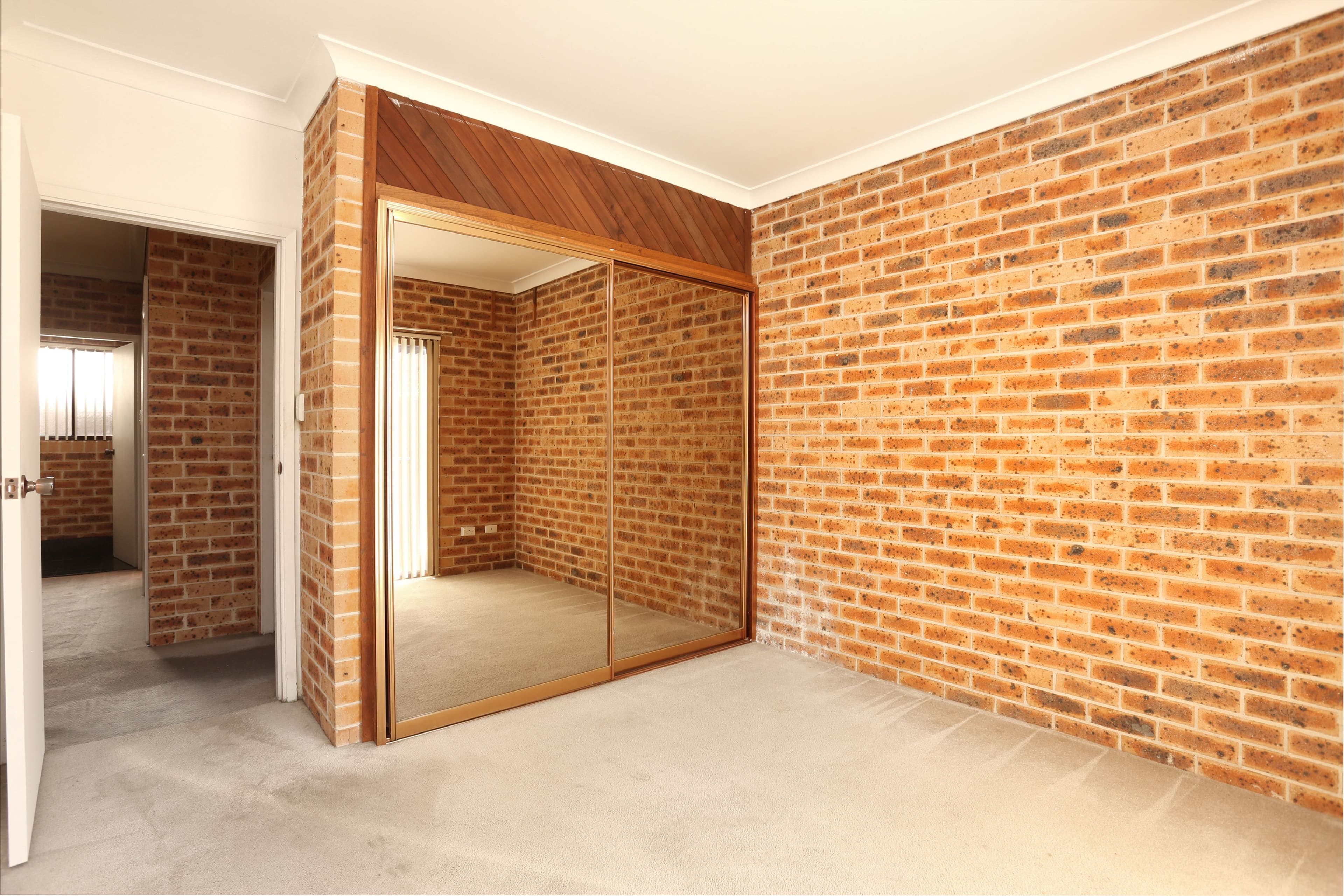 11 Jarrah Place, Bossley Park - Thumbnail 8