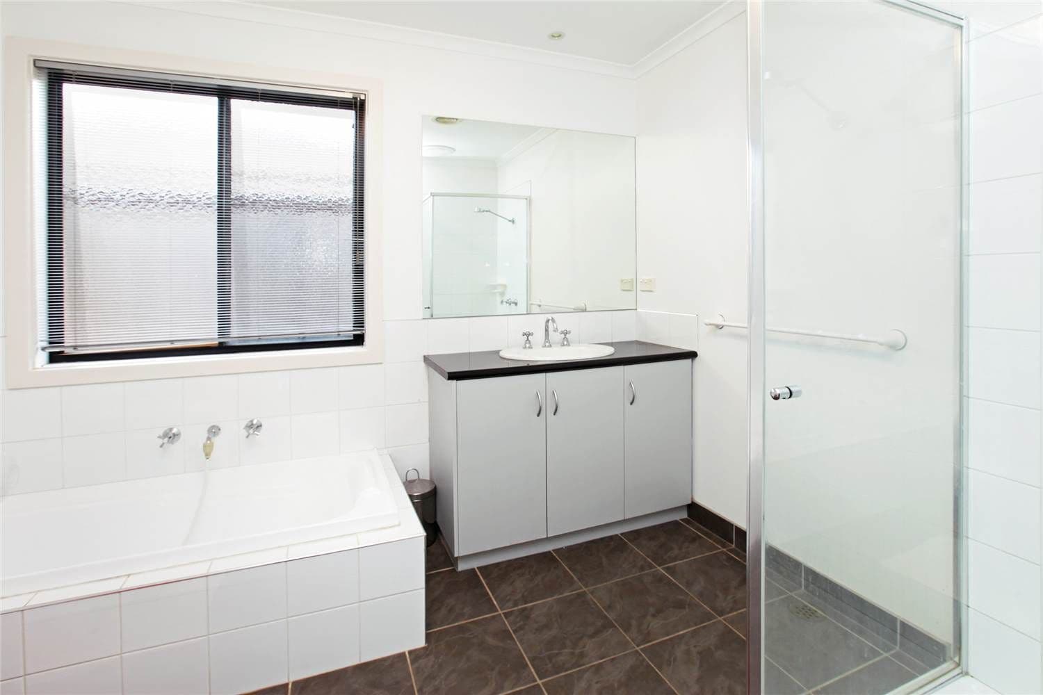 99 Bickford Road, GROVEDALE VIC 3216, Grovedale - Thumbnail 7