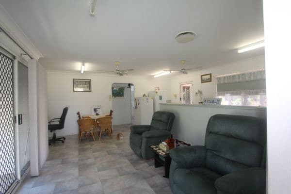 266 Ocean Parade, BALGAL BEACH QLD 4816, Balgal Beach - Thumbnail 3