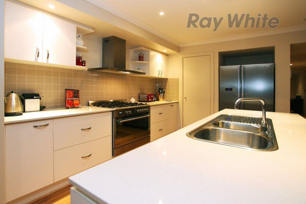 17 Celebration Drive, POINT COOK VIC 3030, Point Cook - Thumbnail 5