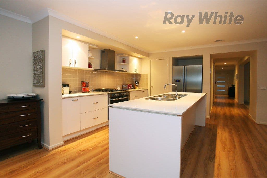 17 Celebration Drive, POINT COOK VIC 3030, Point Cook - Thumbnail 6
