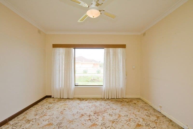 9 Dillon Avenue, FLINDERS PARK SA 5025, Flinders Park - Thumbnail 2