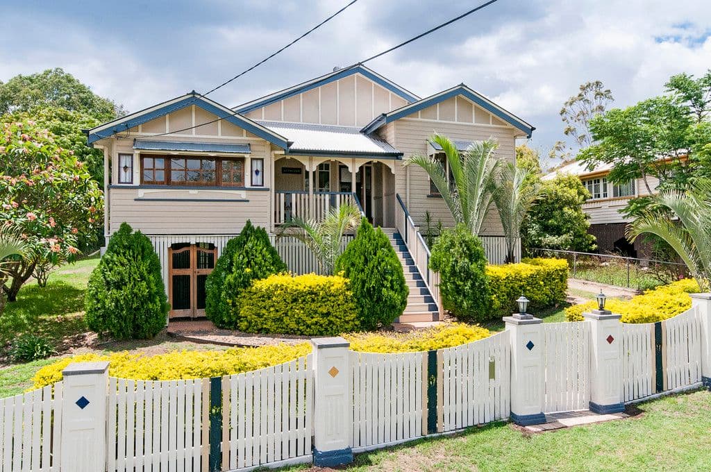 18 Lusitania Street, NEWTOWN QLD 4305, Newtown - Thumbnail 2