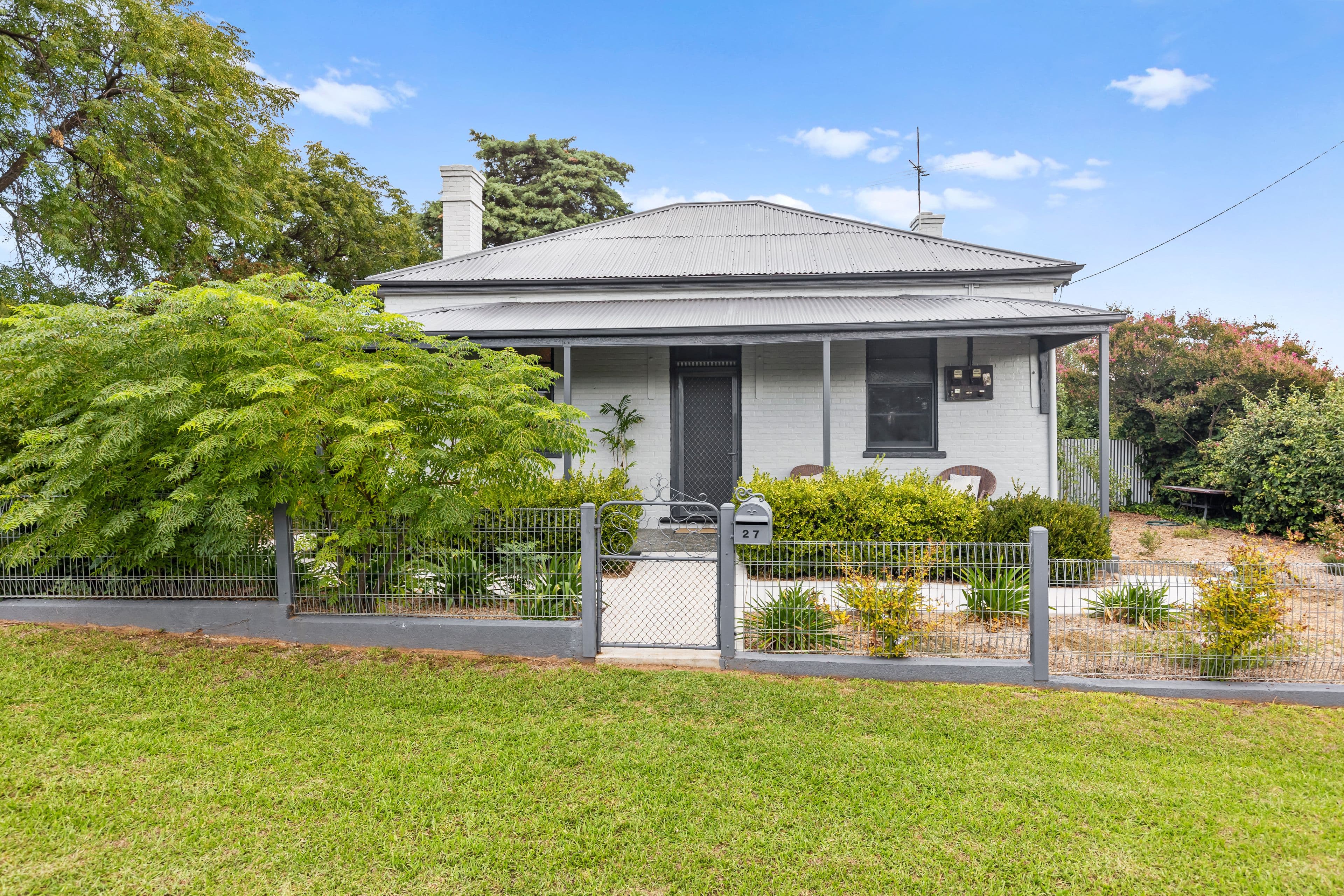 27 George Street, Junee NSW 2663, Junee - Image 1