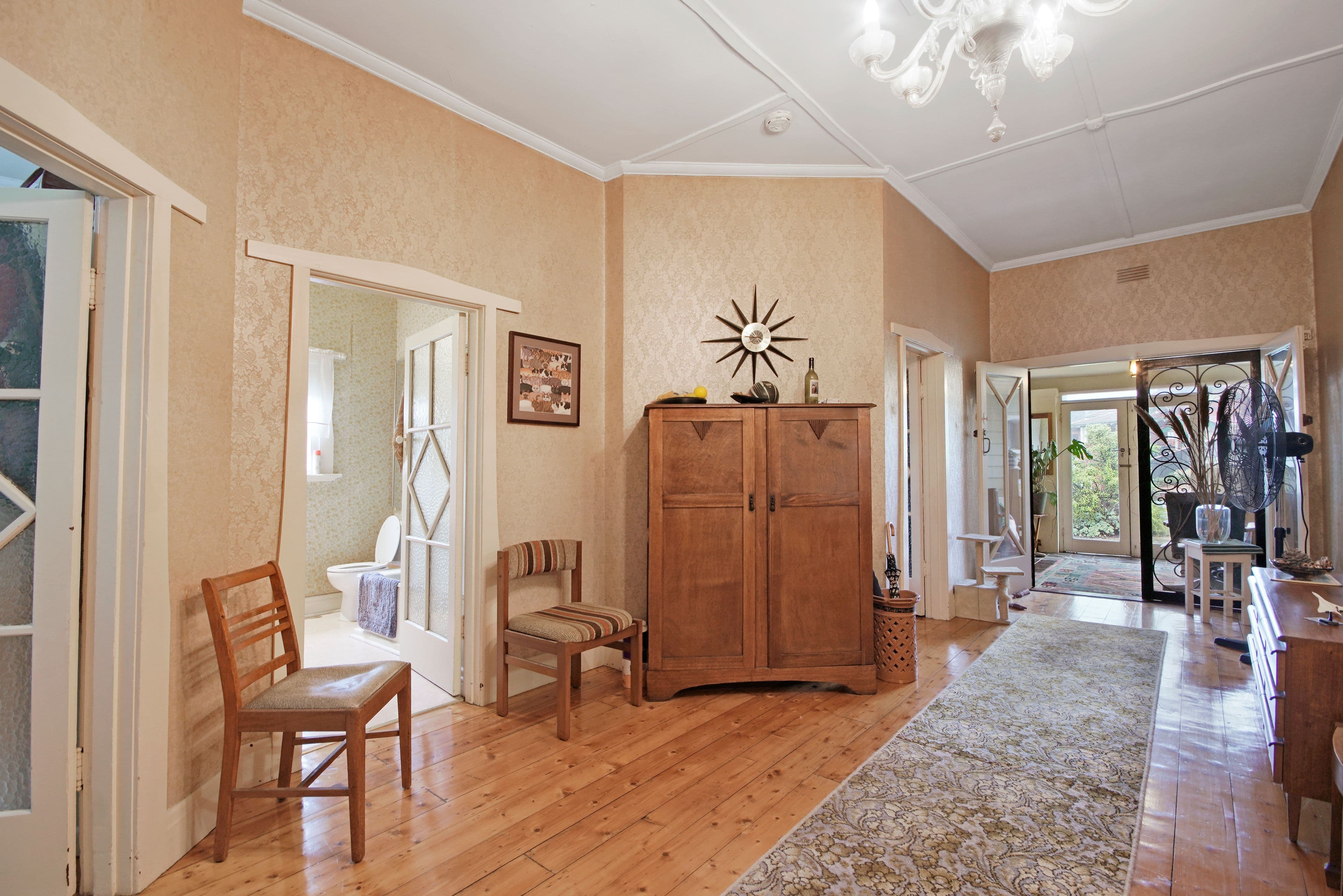 12 Walsal Avenue, Reservoir VIC 3073, Reservoir - Thumbnail 4