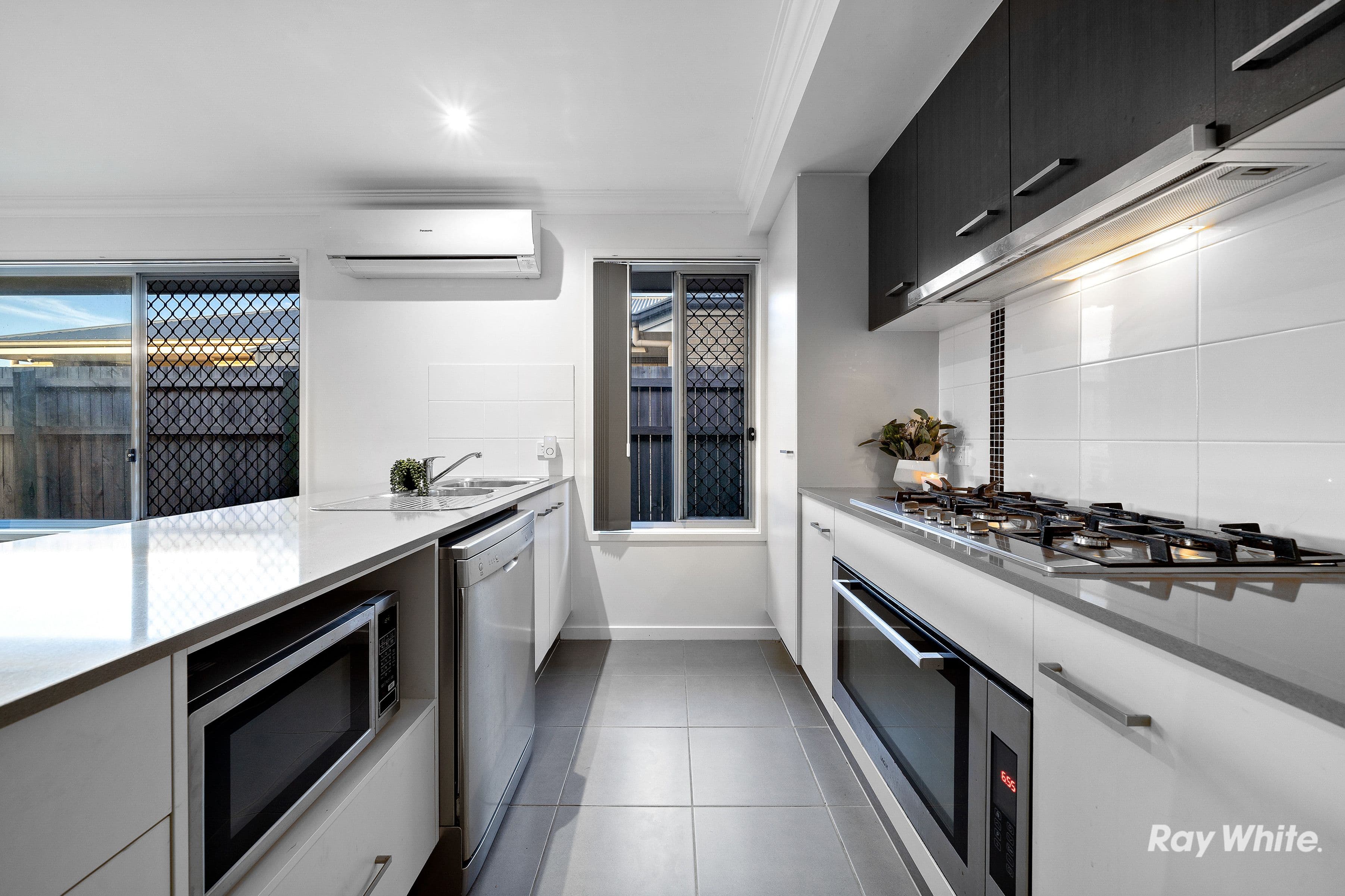 12 Grayson Street, Yarrabilba QLD 4207, Yarrabilba - Thumbnail 4