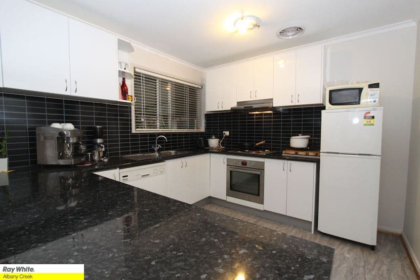 15 Devoran Street, ALBANY CREEK QLD 4035, Albany Creek - Thumbnail 6