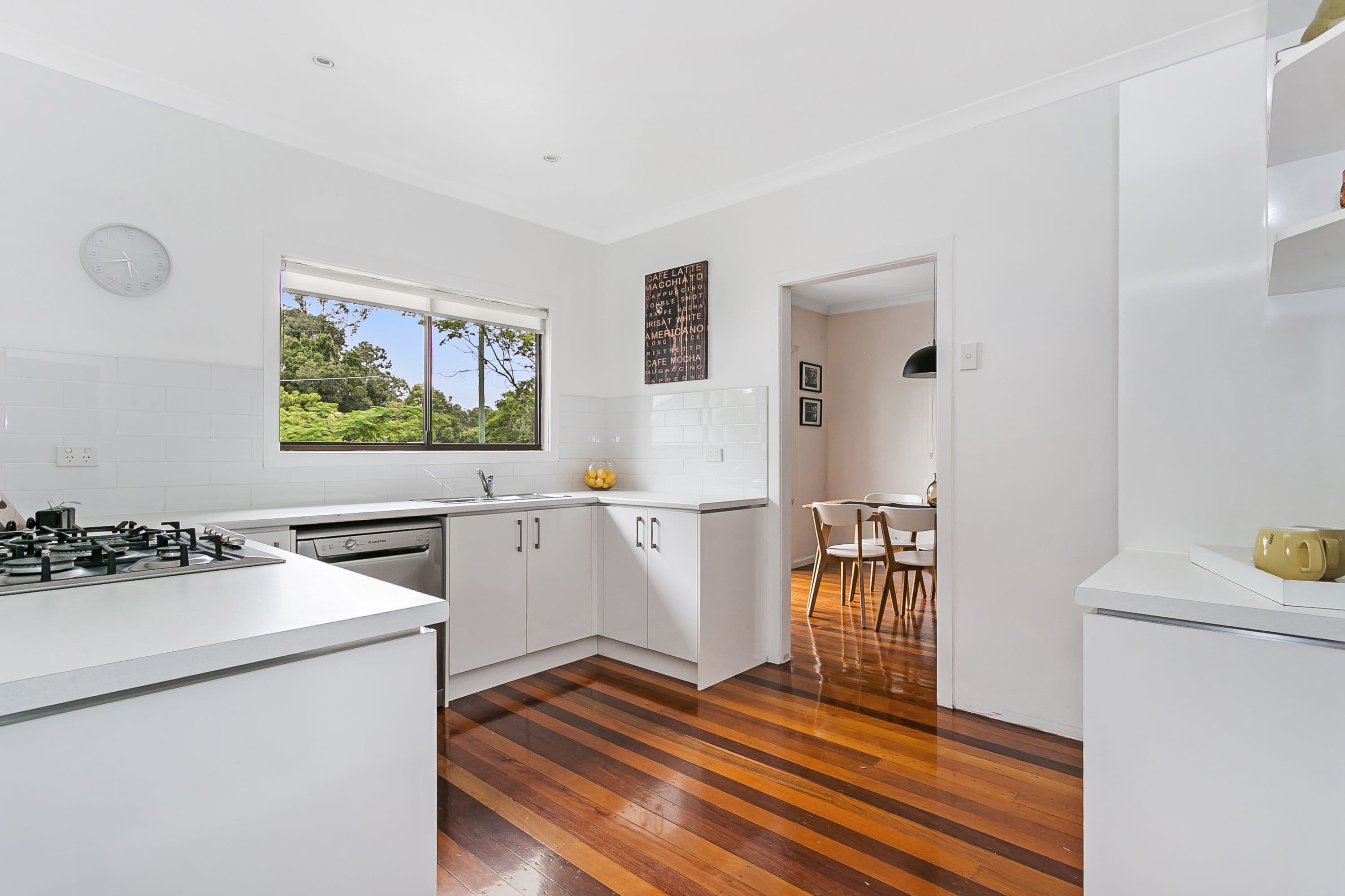 60 Hall Avenue, Corinda QLD 4075, Corinda - Thumbnail 3