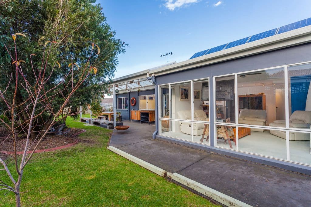 8 Hettie Court, TORQUAY VIC 3228, Torquay - Thumbnail 2