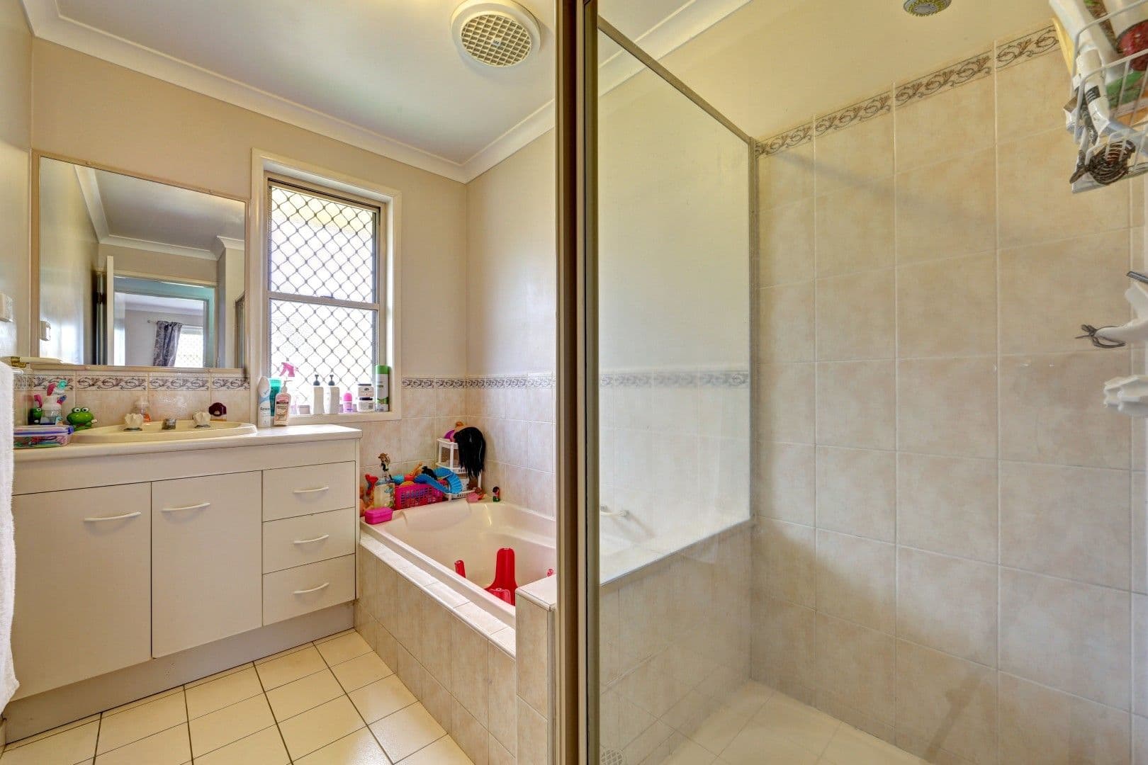 19 Pettigrew Drive, KALKIE QLD 4670, Kalkie - Thumbnail 7