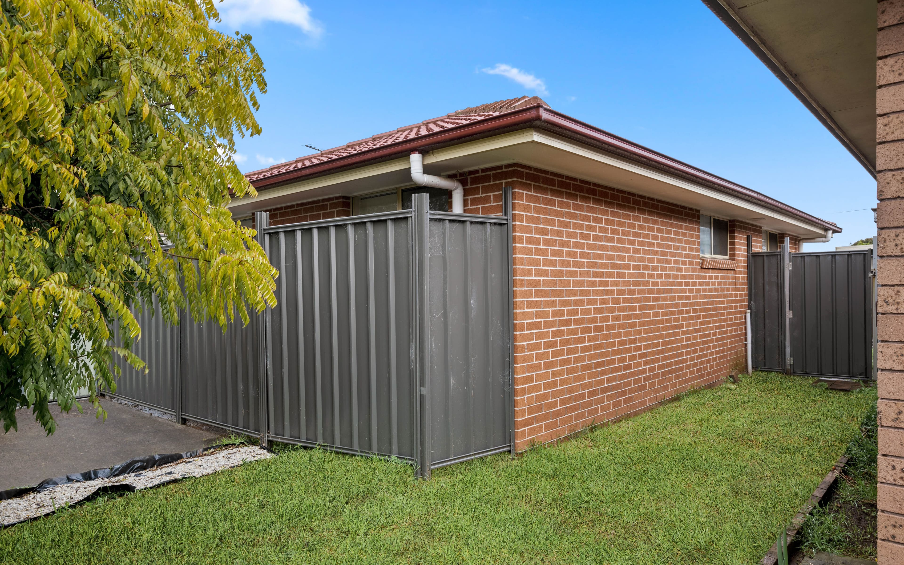 25 & 25A First Avenue, Macquarie Fields NSW 2564, Macquarie Fields - Thumbnail 3