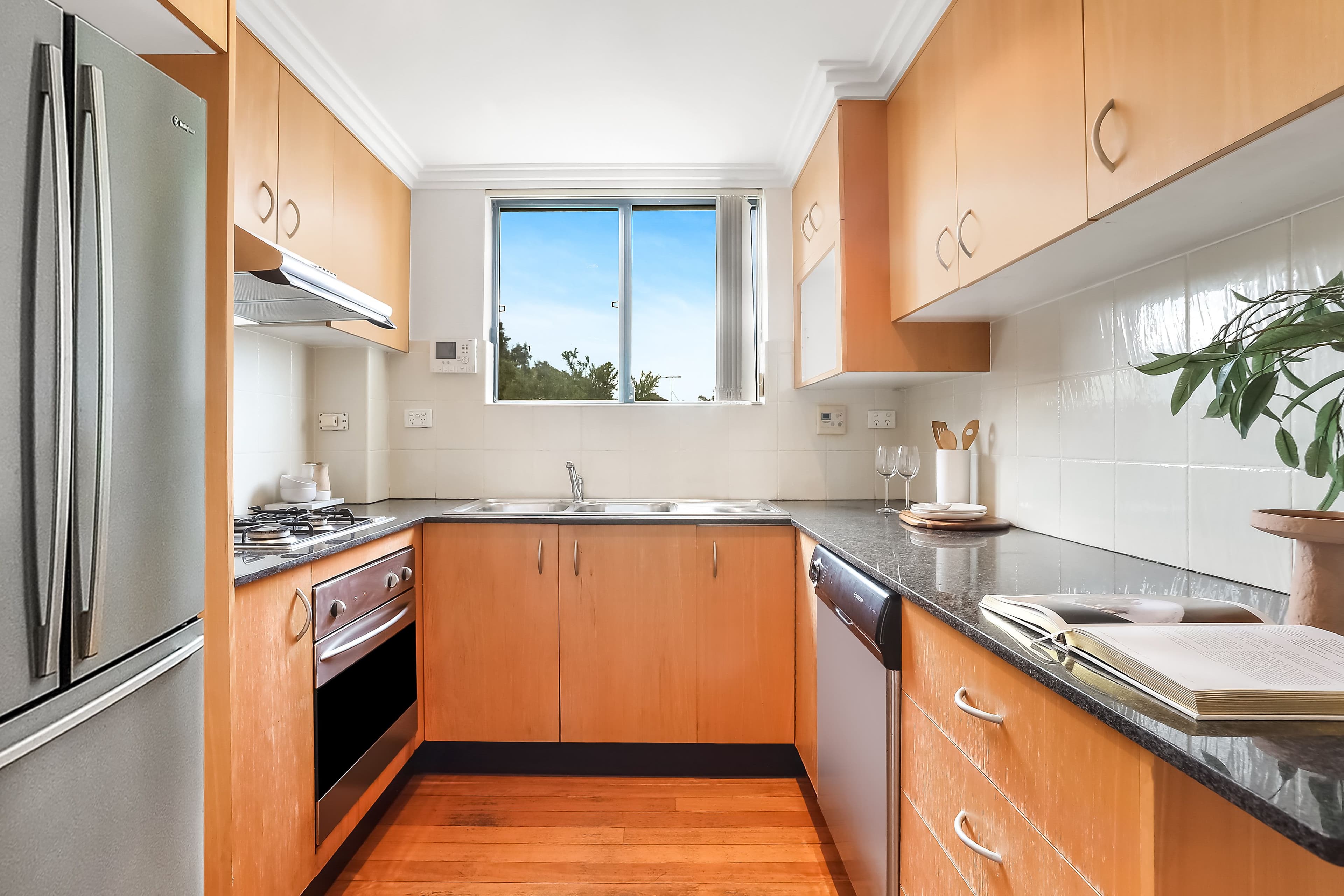 144-148 Glenayr Avenue, Bondi Beach NSW 2026, Bondi Beach - Thumbnail 4