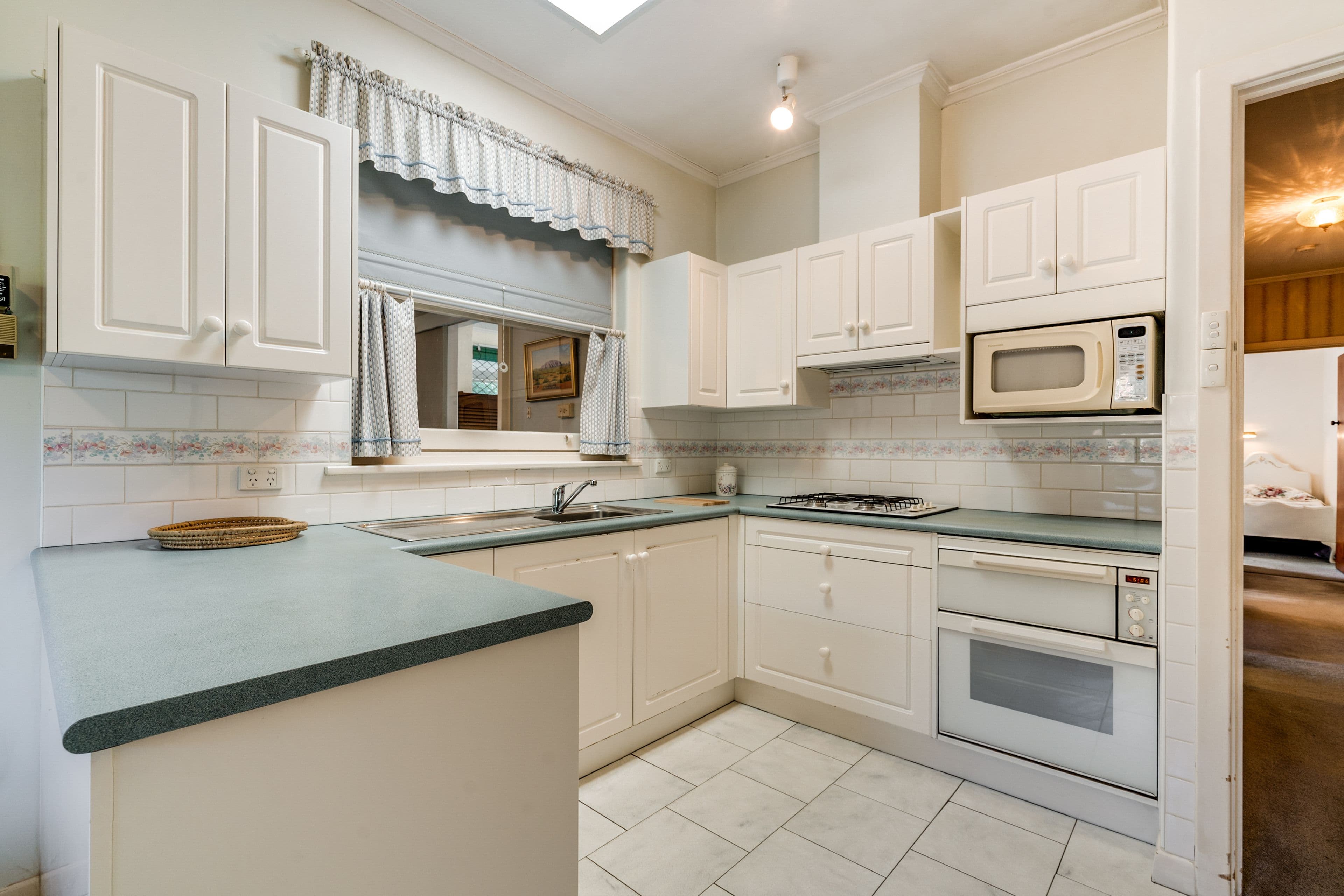 34 Ryan Avenue, Woodville West SA 5011, Woodville West - Thumbnail 2
