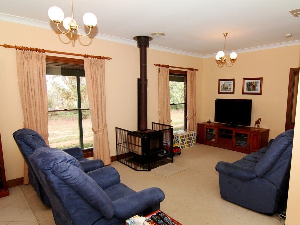 28 Woolston Road, Berri SA 5343, Berri - Thumbnail 3