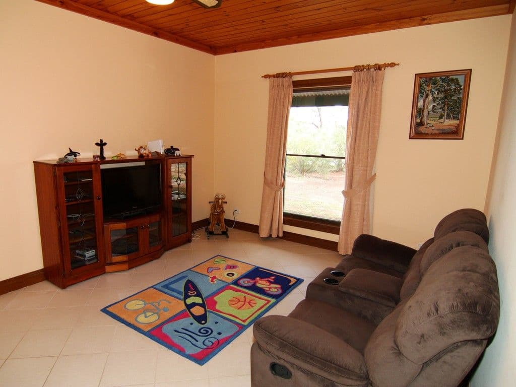 28 Woolston Road, Berri SA 5343, Berri - Thumbnail 4