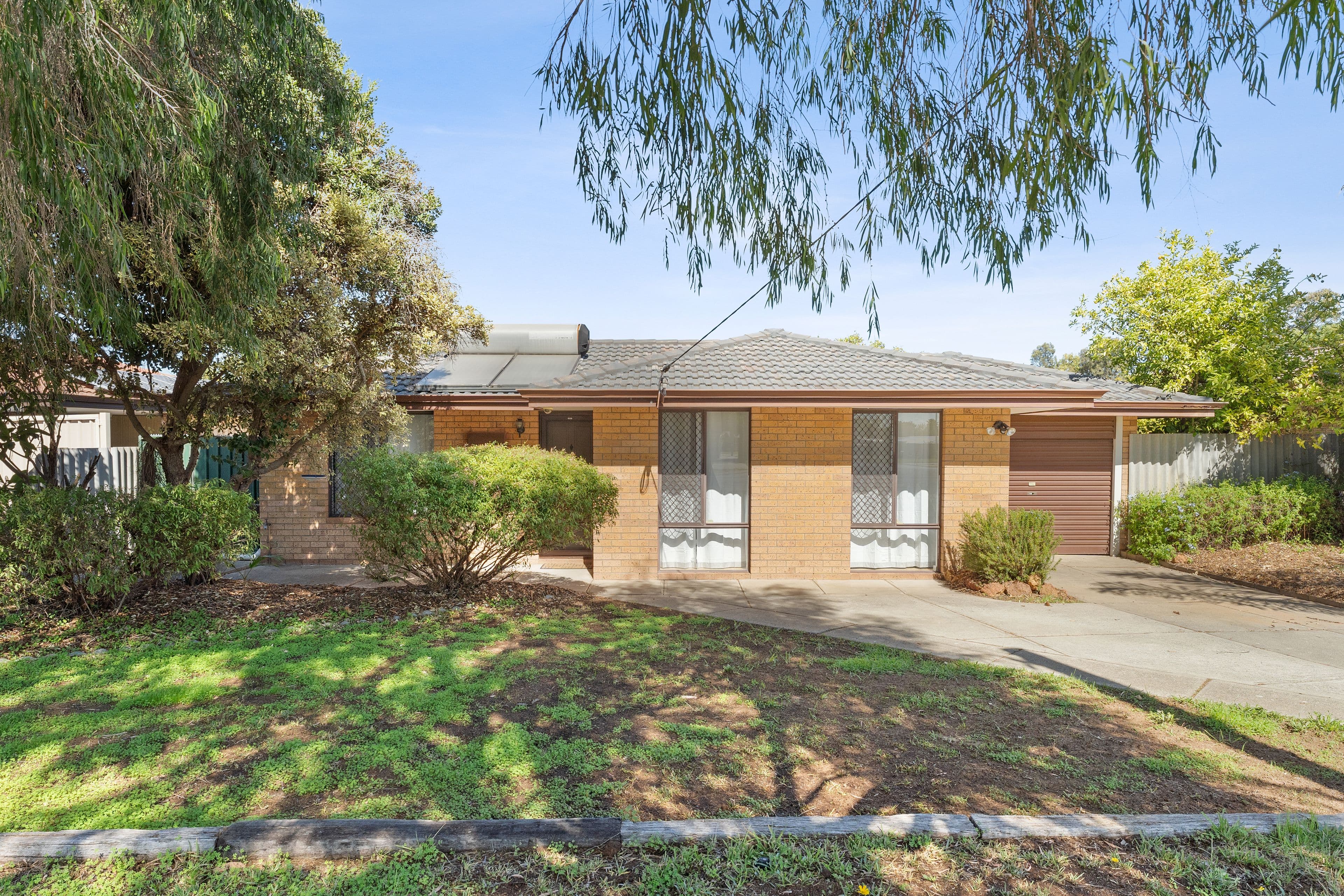 72 Cambridge Crescent, Cooloongup WA 6168, Cooloongup - Image 1