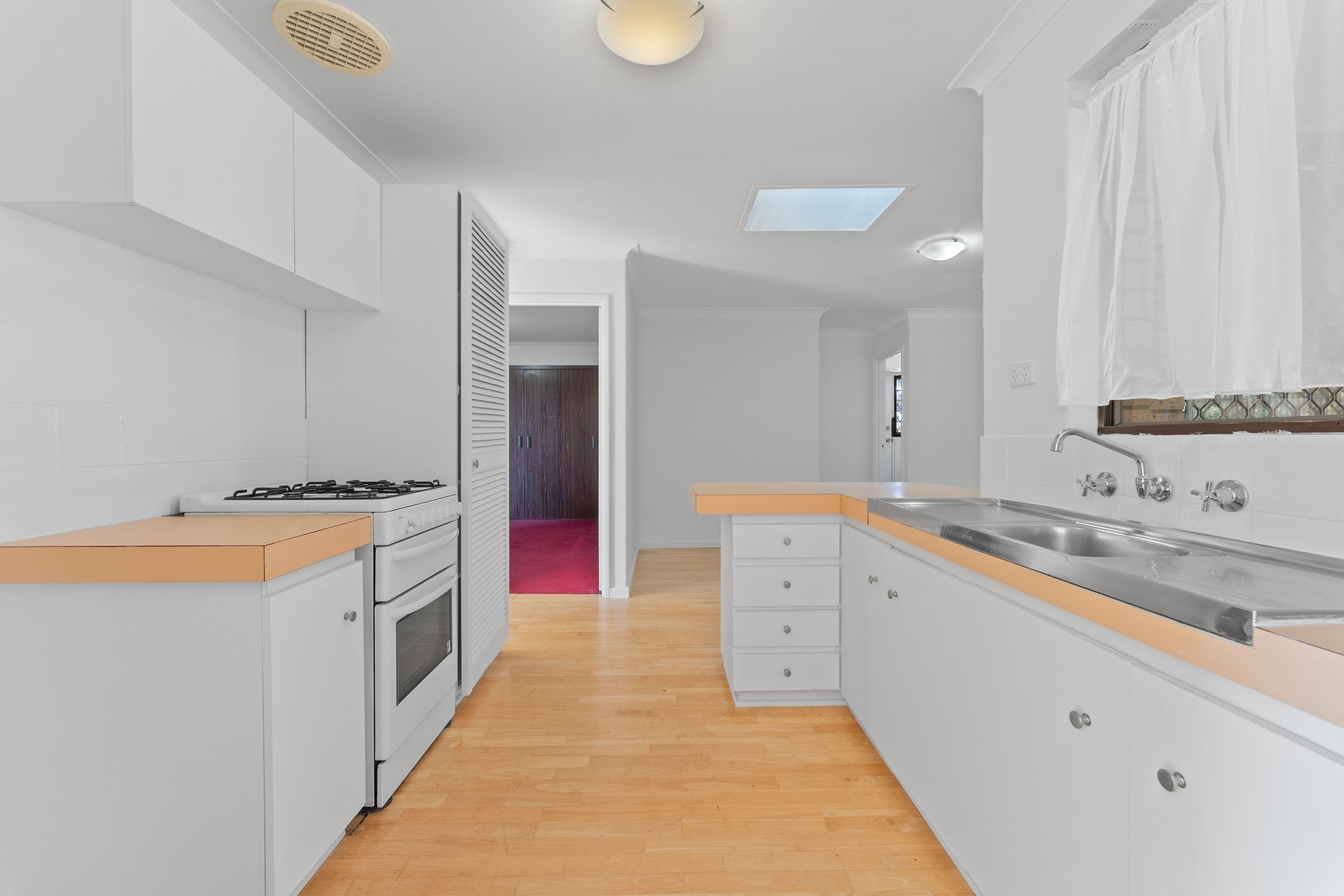 72 Cambridge Crescent, Cooloongup WA 6168, Cooloongup - Thumbnail 3