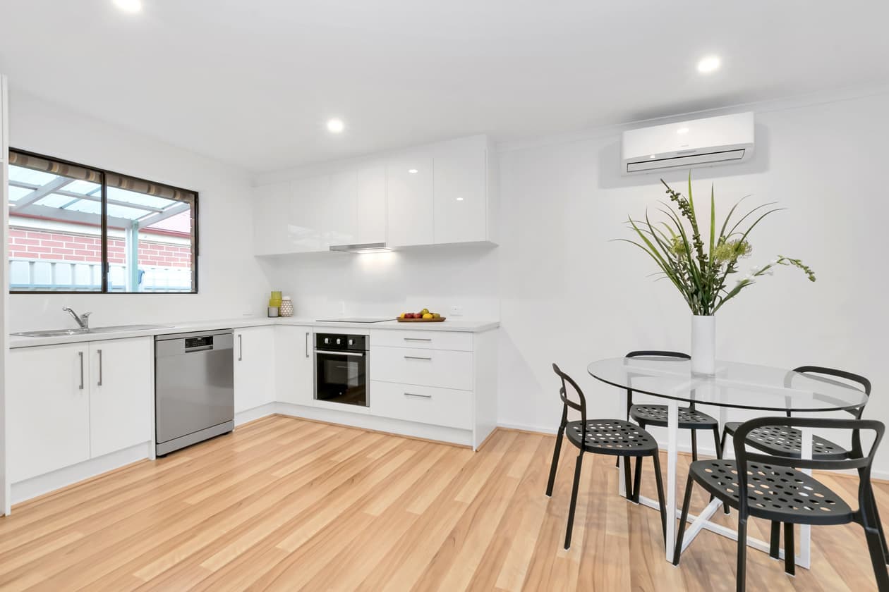 3/101 Spring Street, Queenstown - Thumbnail 3