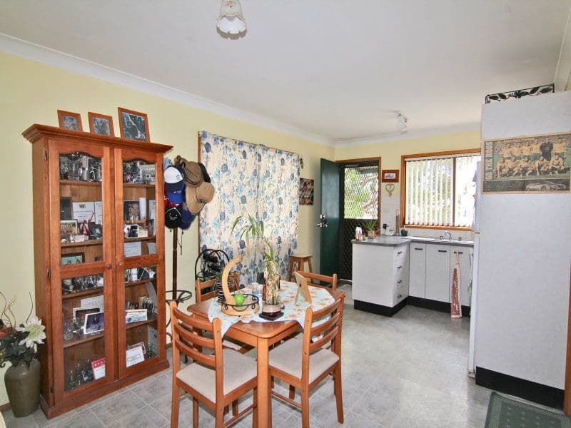 25 Grevillia Avenue, DAVISTOWN NSW 2251, Davistown - Thumbnail 2