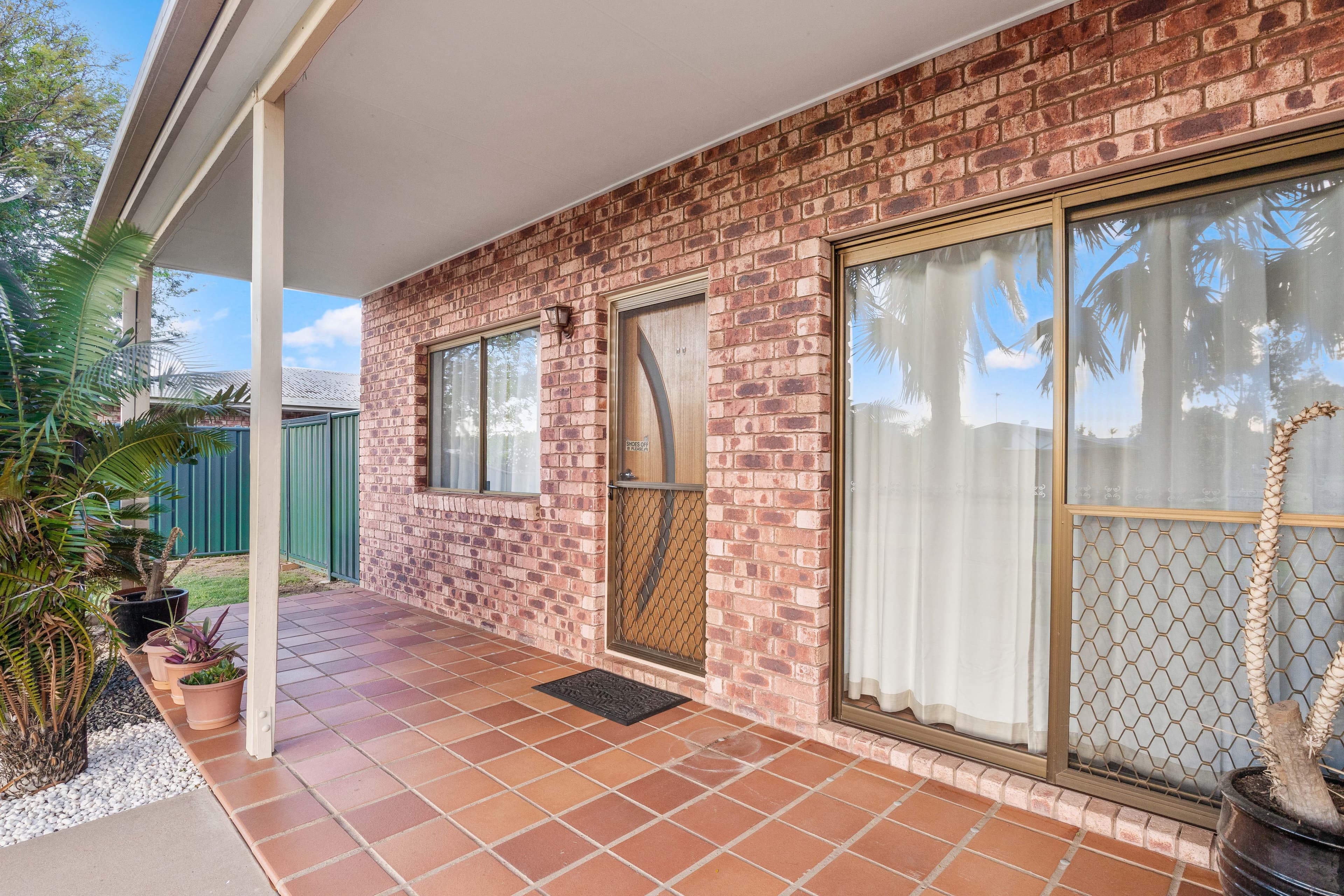 46 Staal Crescent, Emerald QLD 4720, Emerald - Thumbnail 2