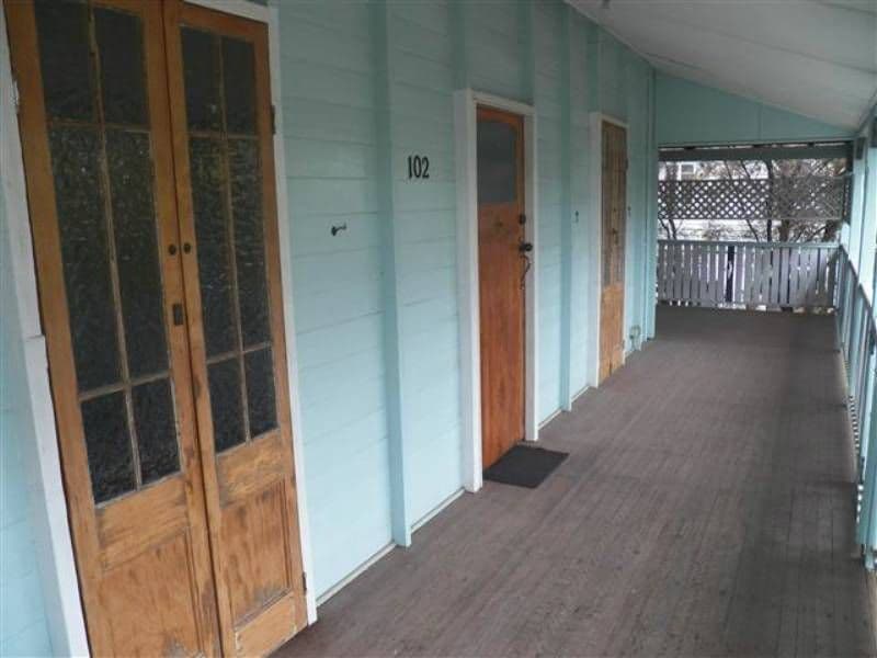 102 oaka Lane, GLADSTONE CENTRAL QLD 4680, Gladstone Central - Thumbnail 4