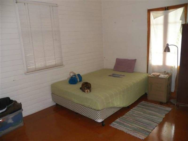 102 oaka Lane, GLADSTONE CENTRAL QLD 4680, Gladstone Central - Thumbnail 6