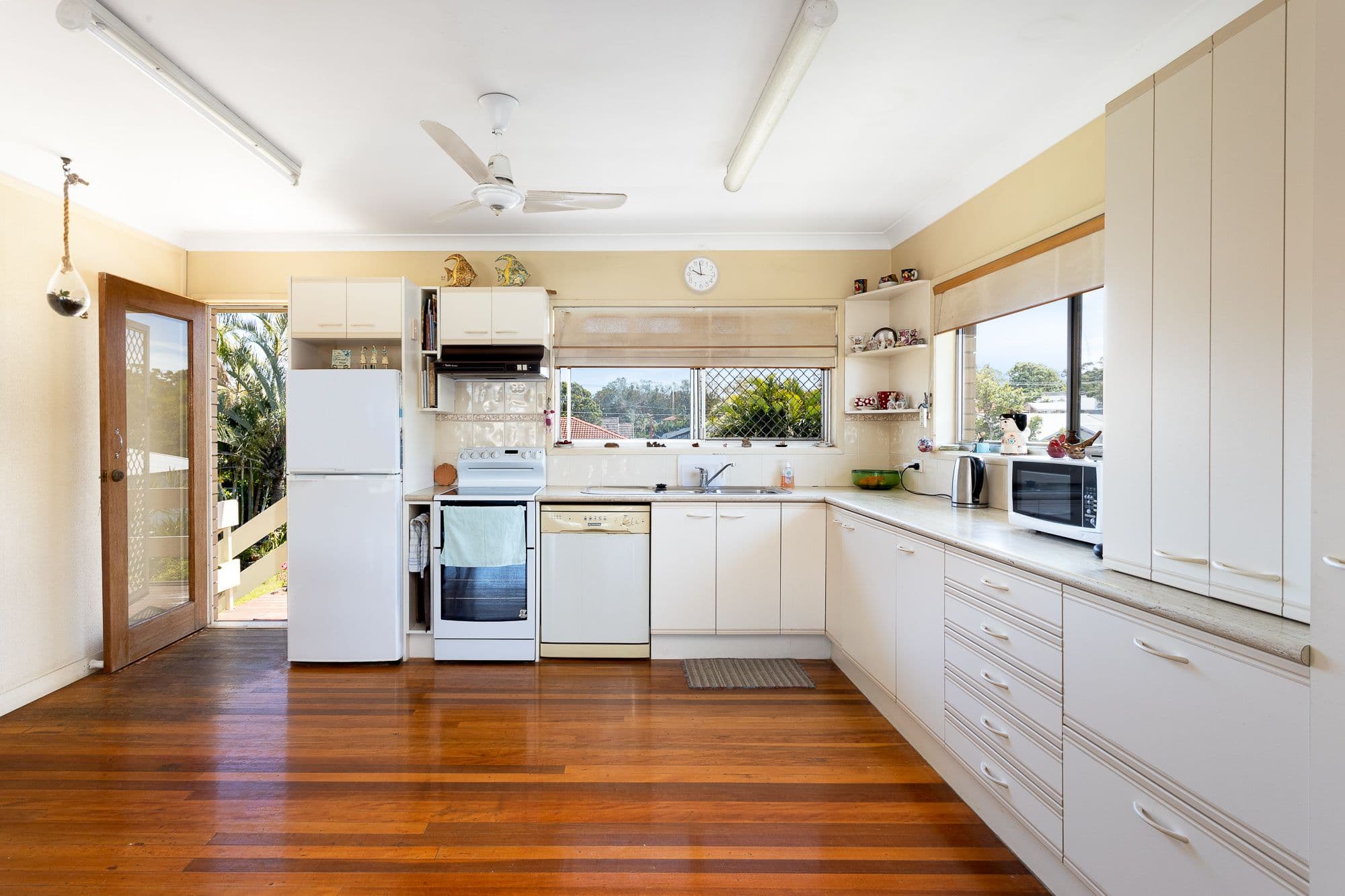 92 Griffith Road, Scarborough QLD 4020, Scarborough - Thumbnail 4