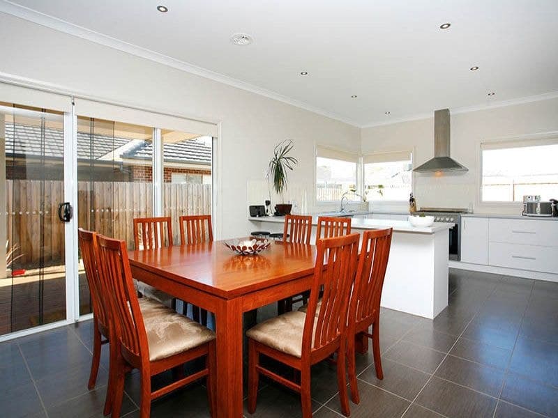 632 Eynesbury Road, Eynesbury - Thumbnail 4