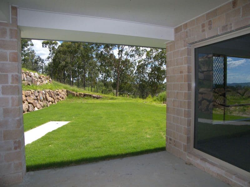 18 Meridian Way, BEAUDESERT QLD 4285, Beaudesert - Thumbnail 2