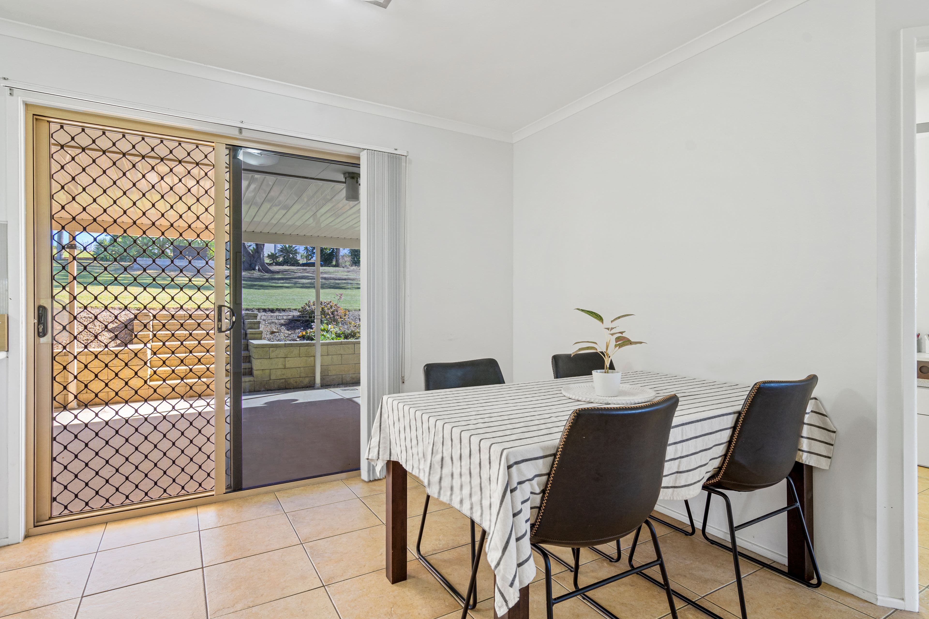 137 Lakes Drive, Laidley Heights QLD 4341, Laidley Heights - Thumbnail 7