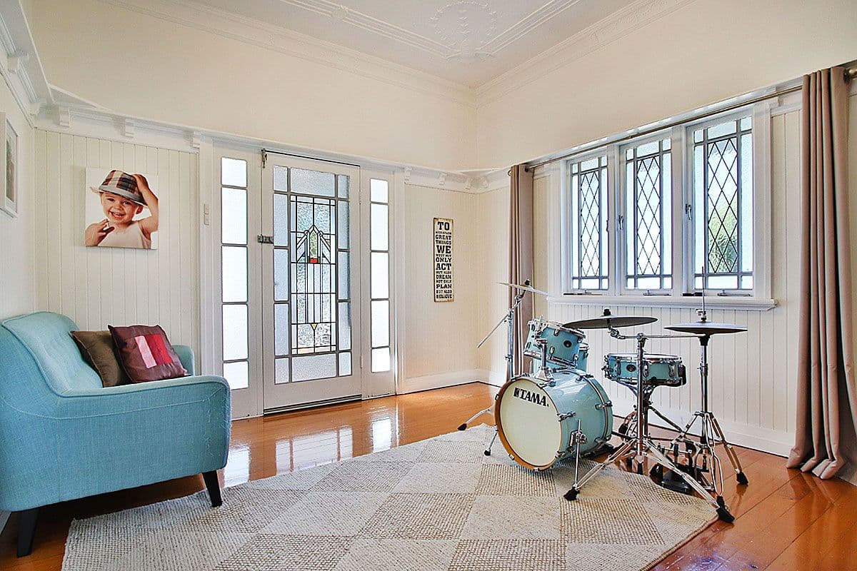 27 Joffre Street, Booval QLD 4304, Booval - Thumbnail 2