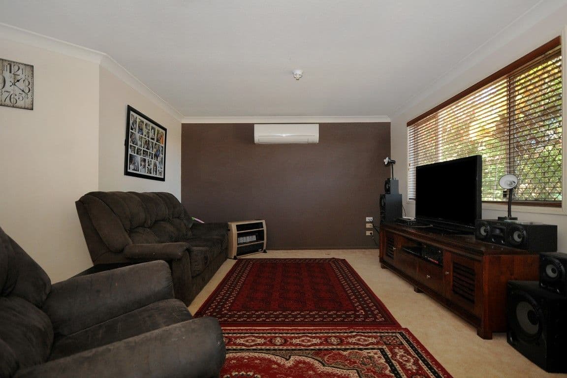 3 Blueberry Ash Court, GLENVALE QLD 4350, Glenvale - Thumbnail 2