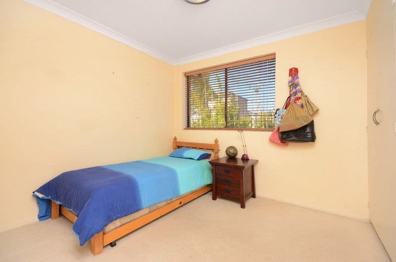 10 Knowsley Street, GREENSLOPES QLD 4120, Greenslopes - Thumbnail 8