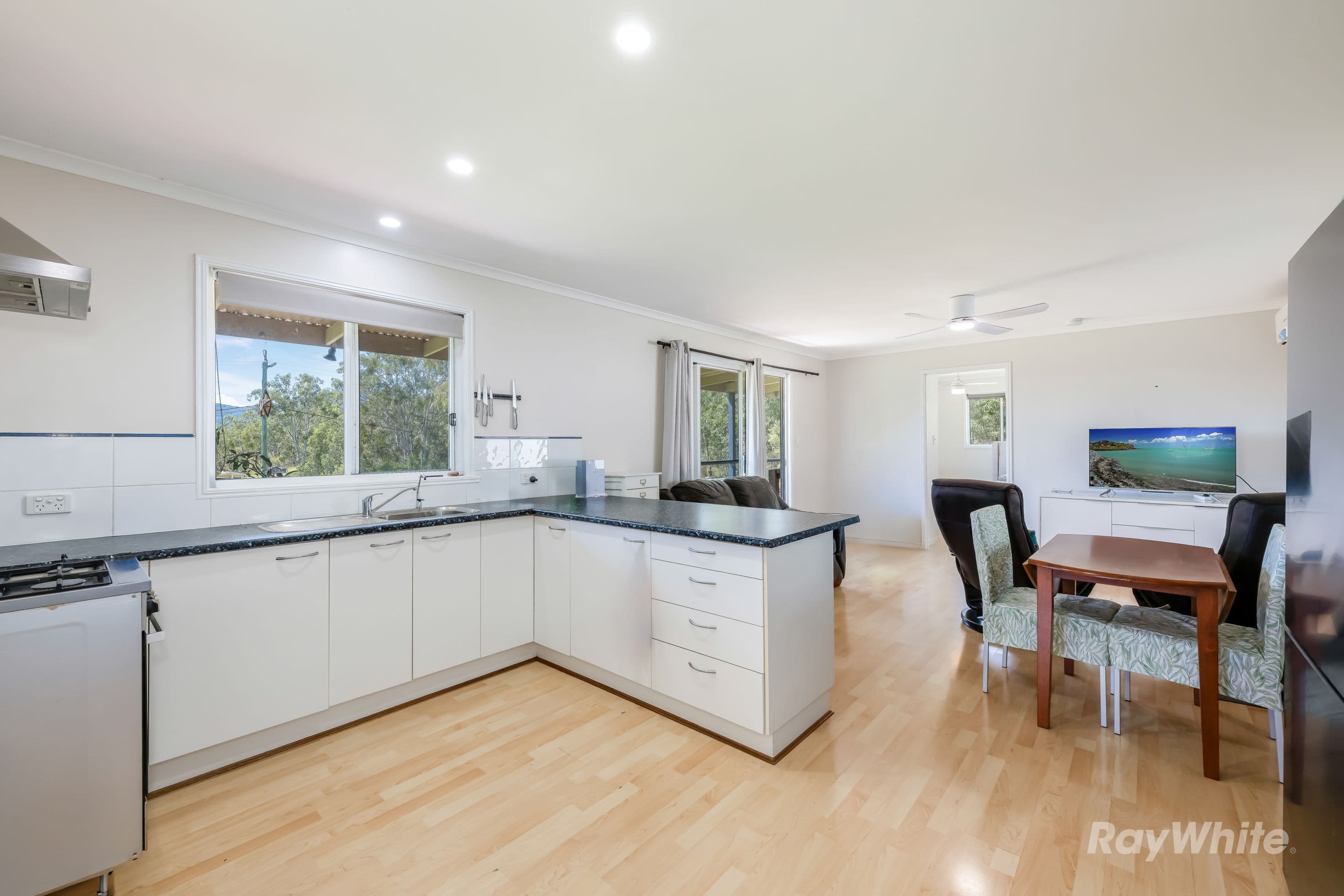 8 Kapunda Street, Mount Perry QLD 4671, Mount Perry - Thumbnail 7