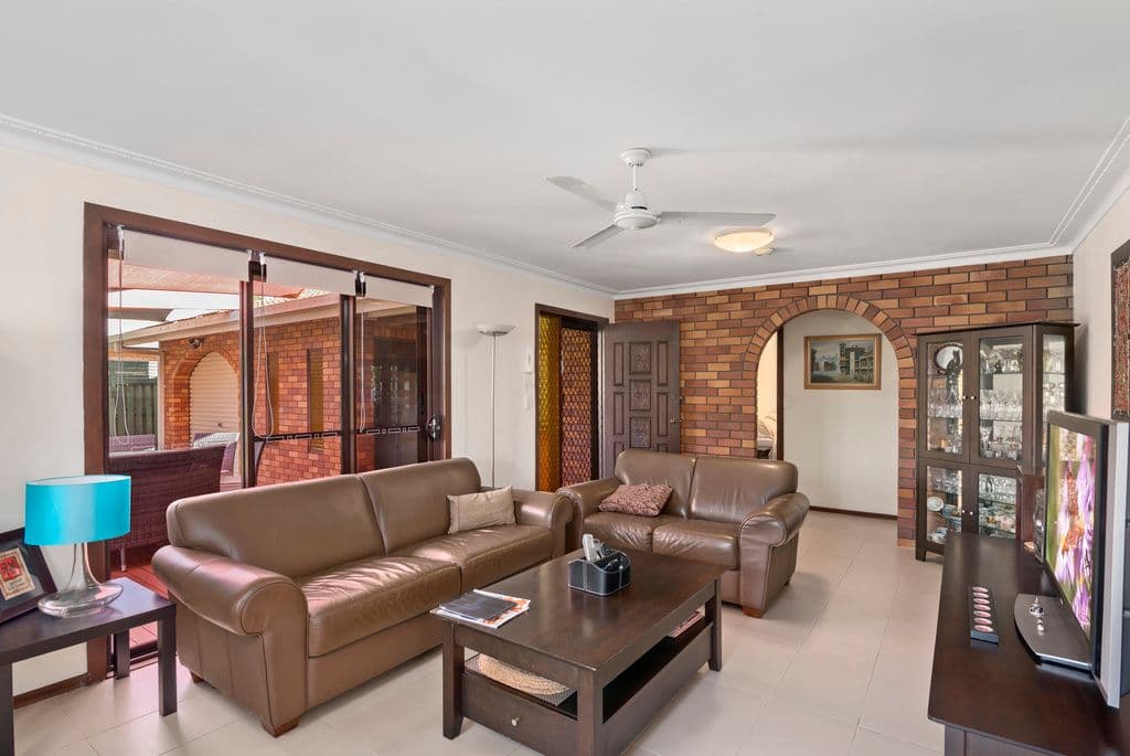 11 Mawarra Street, Palm Beach QLD 4221, Palm Beach - Thumbnail 3
