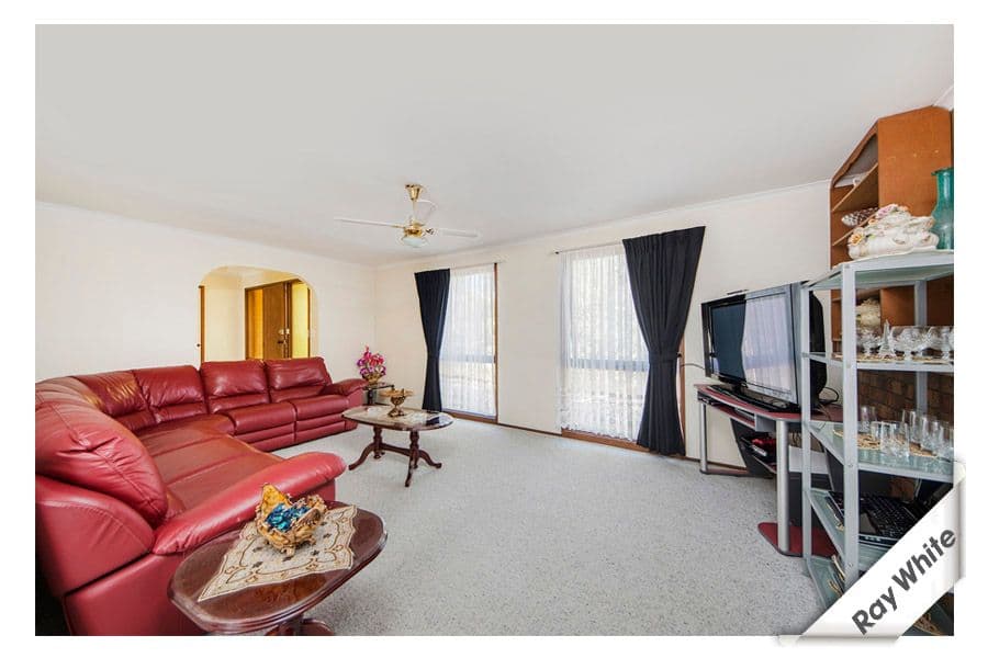 11 Deamer Crescent, CHISHOLM ACT 2905, Chisholm - Thumbnail 2