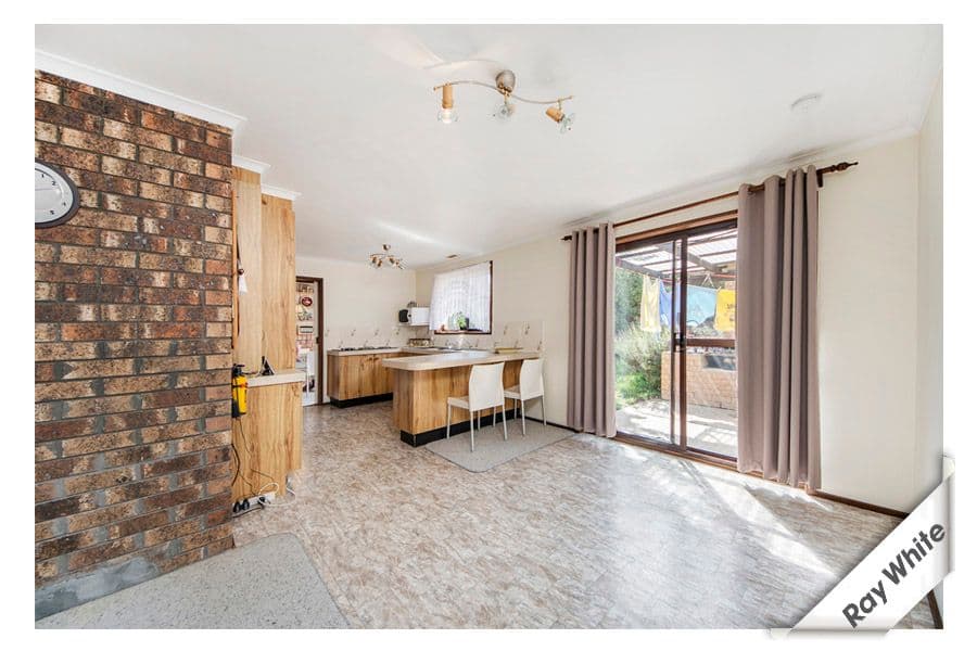 11 Deamer Crescent, CHISHOLM ACT 2905, Chisholm - Thumbnail 3