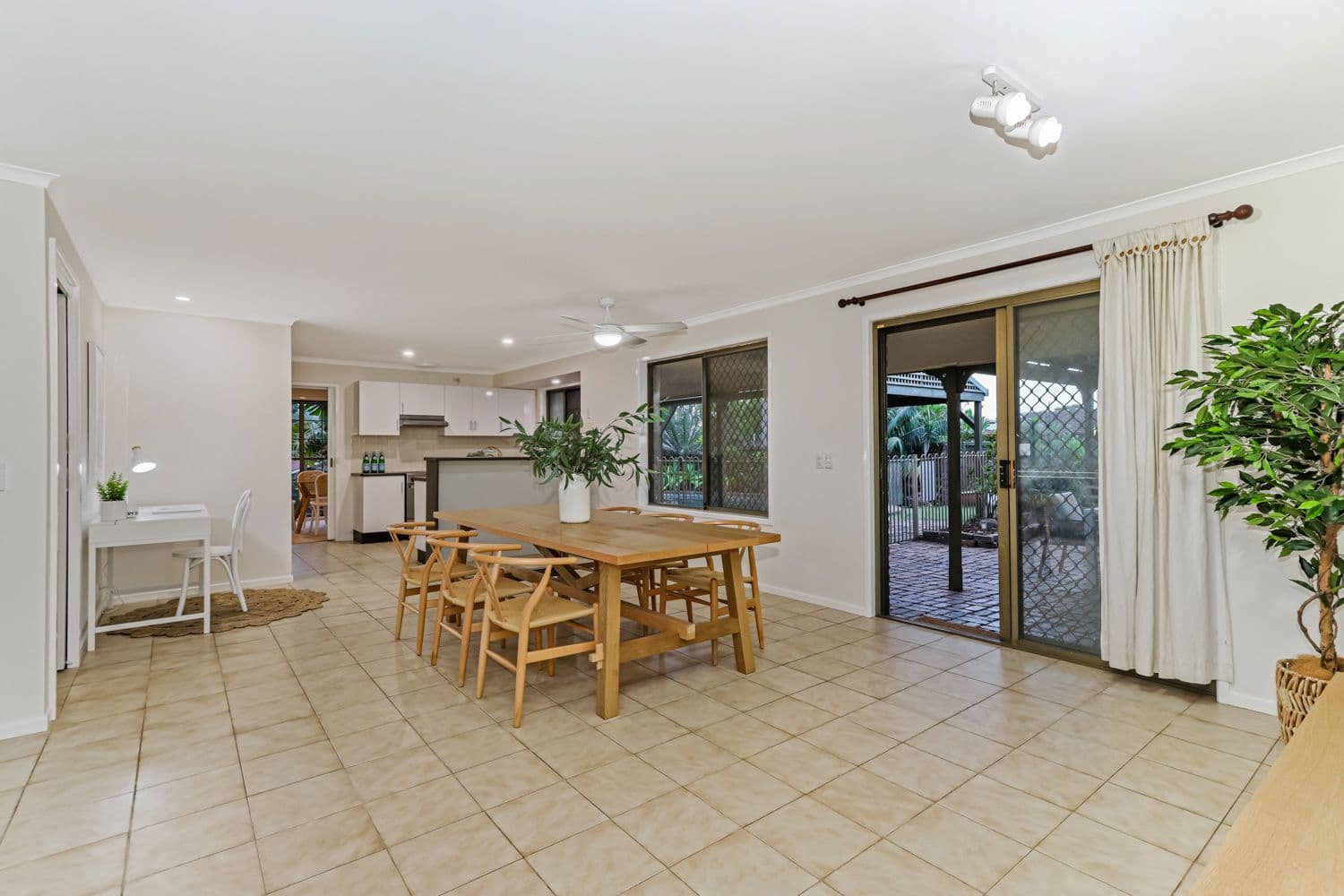33 Sherry Street, Carseldine QLD 4034, Carseldine - Thumbnail 4