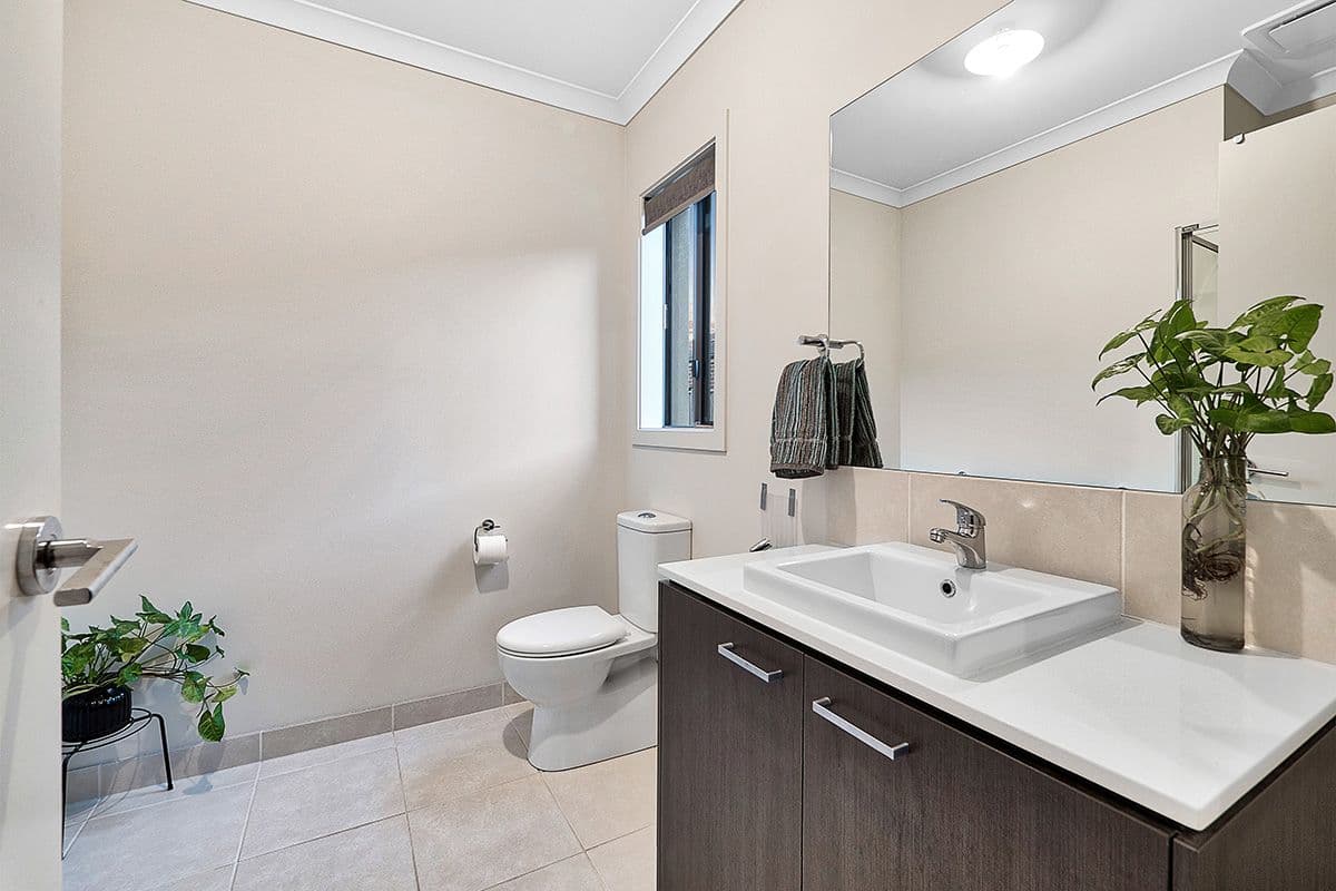 208 Alisma Boulevard, Cranbourne North VIC 3977, Cranbourne North - Thumbnail 5