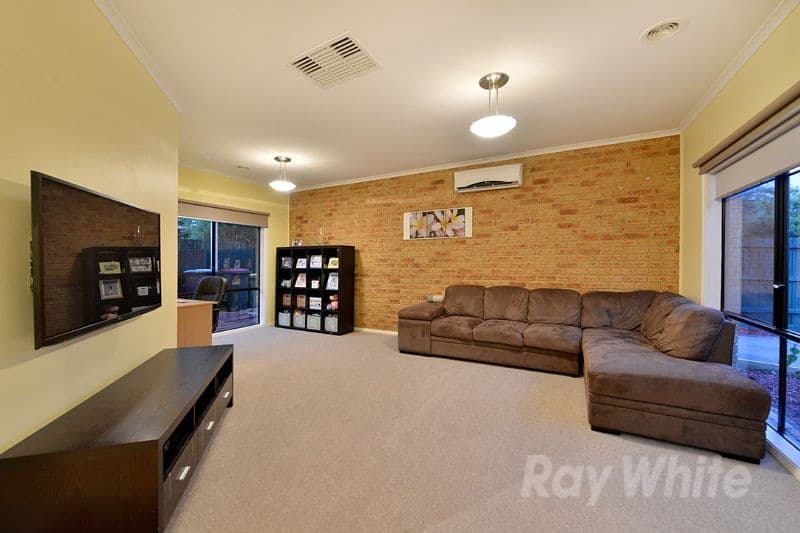 6 Forest Oak Drive, UPPER FERNTREE GULLY VIC 3156, Upper Ferntree Gully - Thumbnail 2