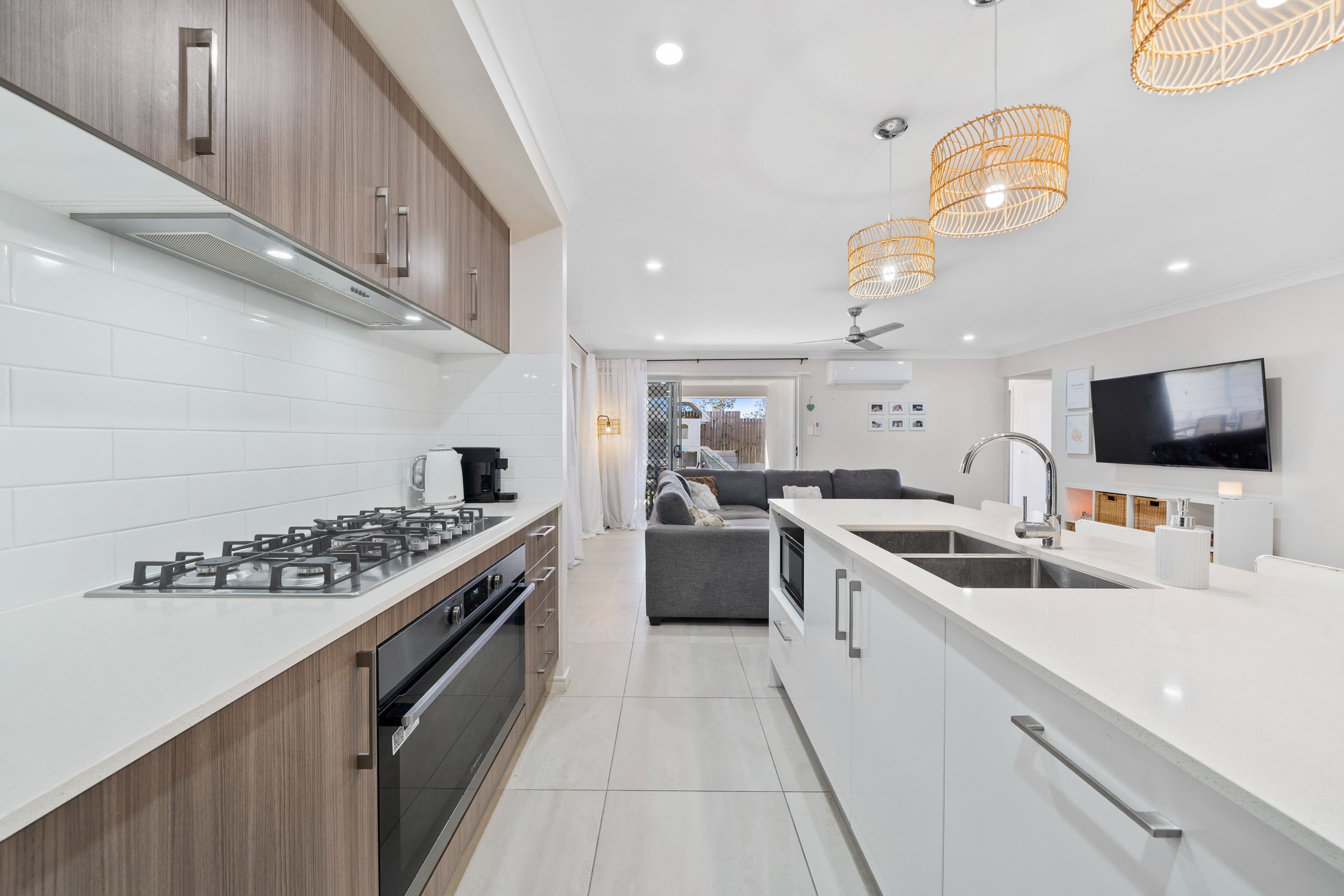 41 Eiger Street, Holmview QLD 4207, Holmview - Thumbnail 2