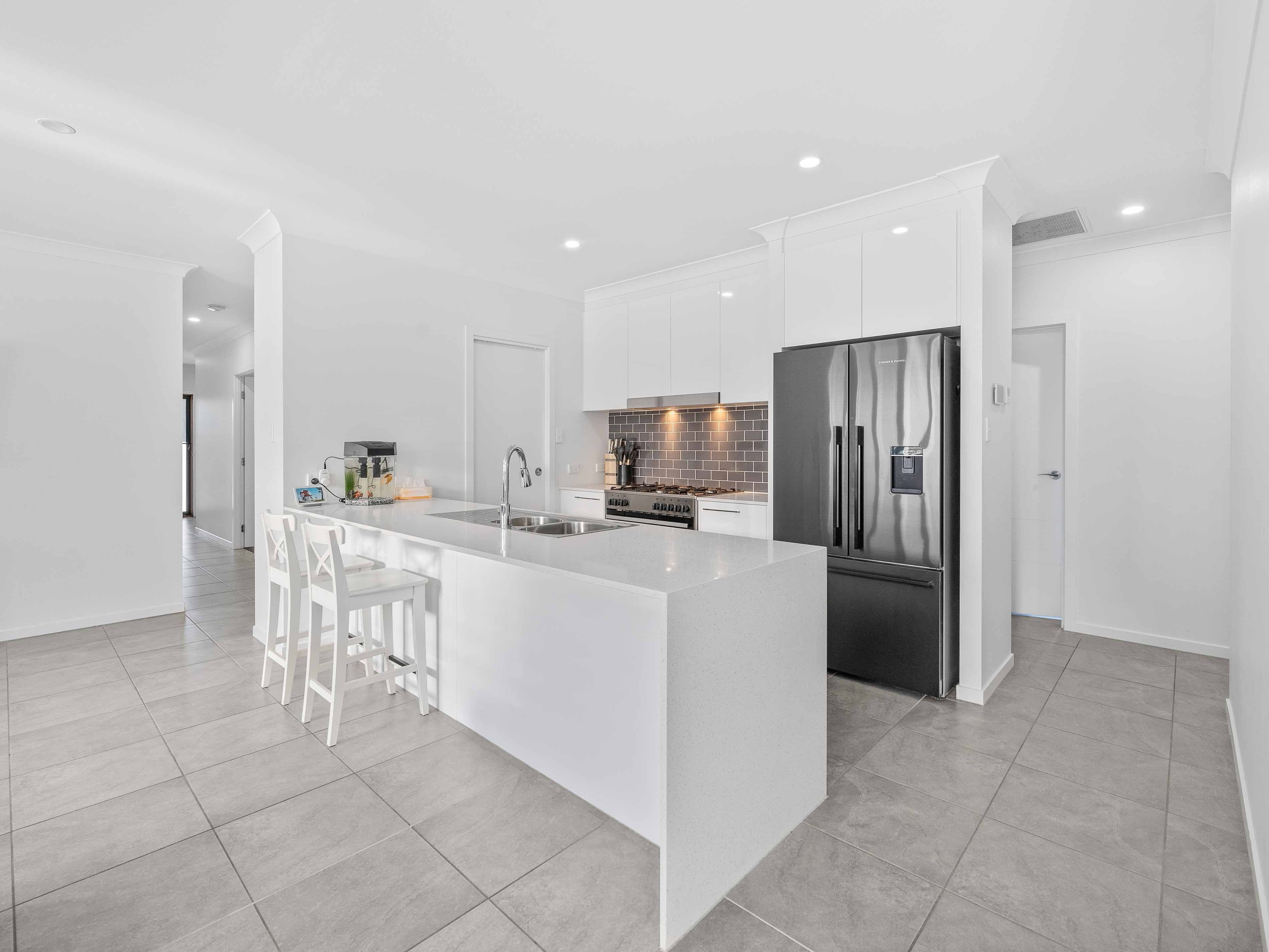 18 Amber Circuit, Ripley QLD 4306, Ripley - Thumbnail 3