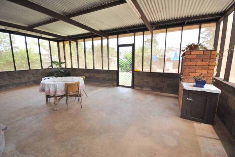 38  Gunbar Street, GRIFFITH NSW 2680, Griffith - Thumbnail 4